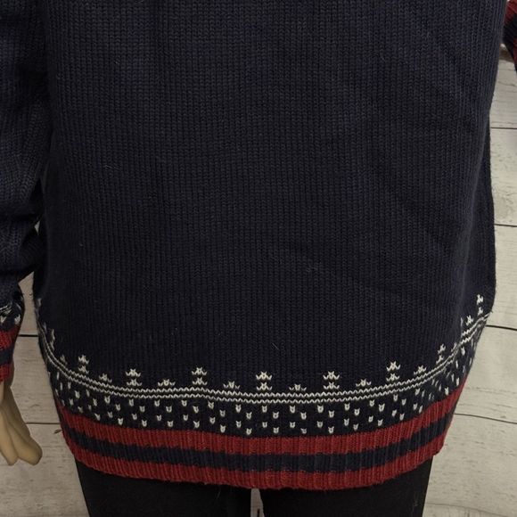 H&M Divided Fair Isle Sweater Small Navy Blue Red White Snowflake Wool Blend - Picture 11 of 12